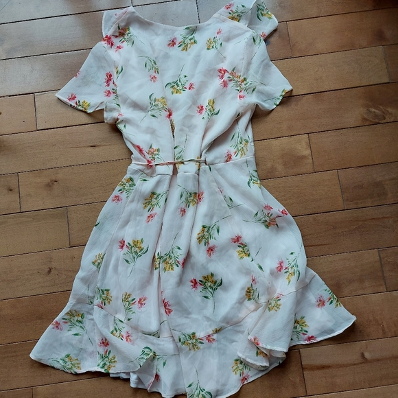 Lush Blousy Ruffle lightweight chiffon wrap dress - Picture 7 of 14